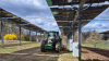 Forscher des ZALF haben erstmals gemessen, wie sich die Bauphase von Agri-Photovoltaik-Anlagen auf die Bodenstruktur auswirkt. (Quelle: Lars Richter/ZALF)