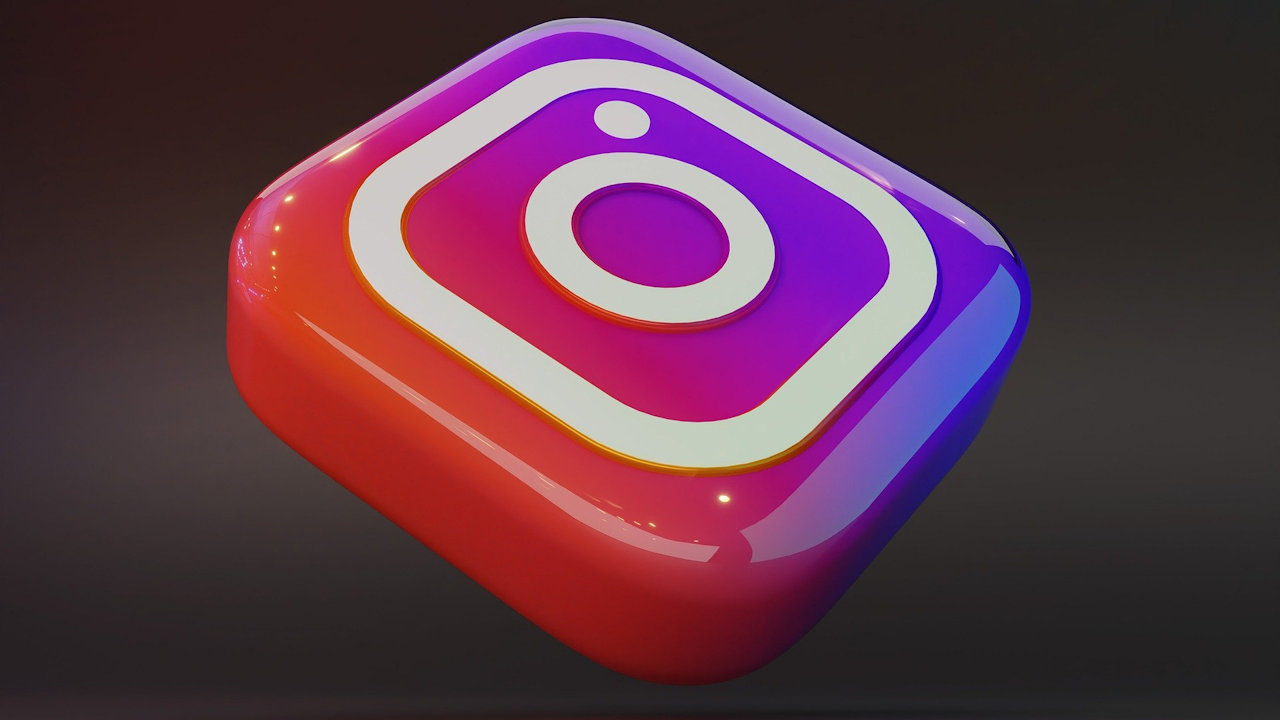 Das Instagram-Jugendkonto kommt bei Eltern gut an (Quelle: Nyoman Suartawan/Pixabay)