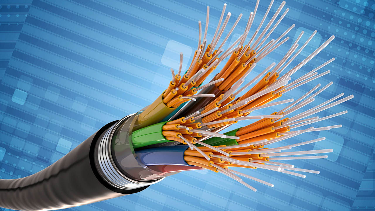 Viele deutsche Schulen haben keinen Glasfaseranschluss und somit nur langsames Internet (Quelle: RosZie/ Pixabay)