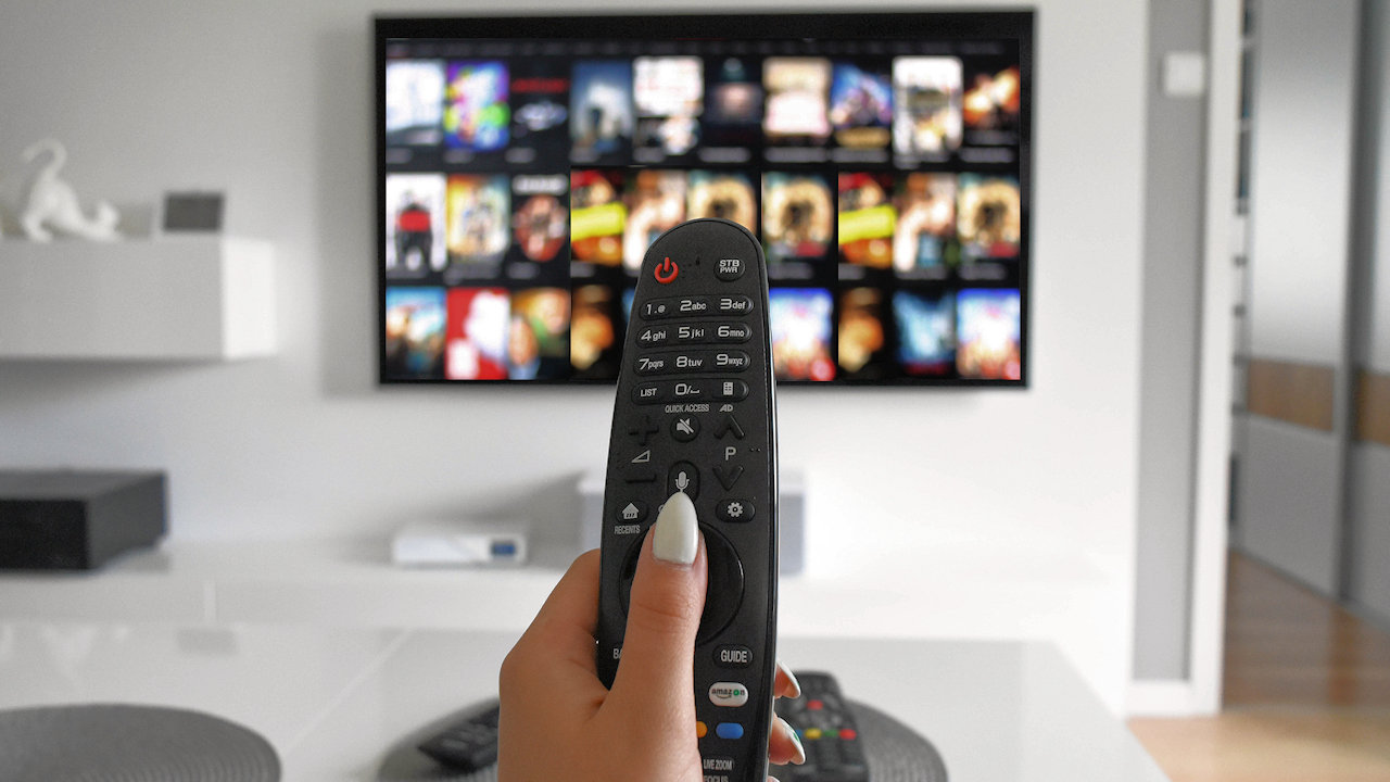 Die Verbraucherschützer verklagen Amazon Prime Video wegen Extragebühr für Werbefreie Videos. (Quelle: Mohamed Hassan/ Pixabay)